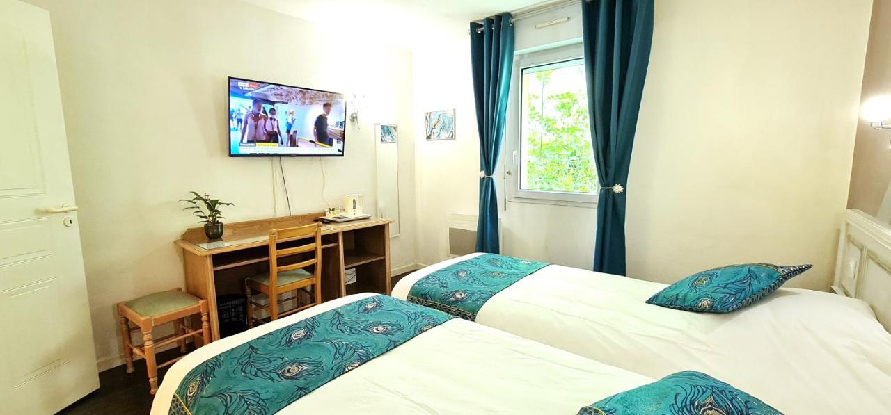 Fasthotel Oloron Hostellerie Du Paon Blanc Lurbe-Saint-Christau Экстерьер фото