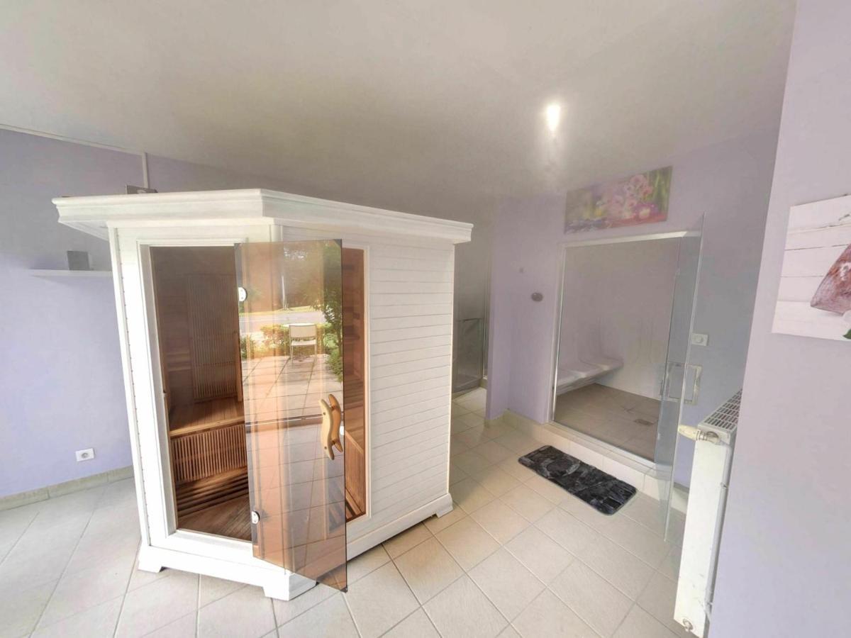 Fasthotel Oloron Hostellerie Du Paon Blanc Lurbe-Saint-Christau Экстерьер фото
