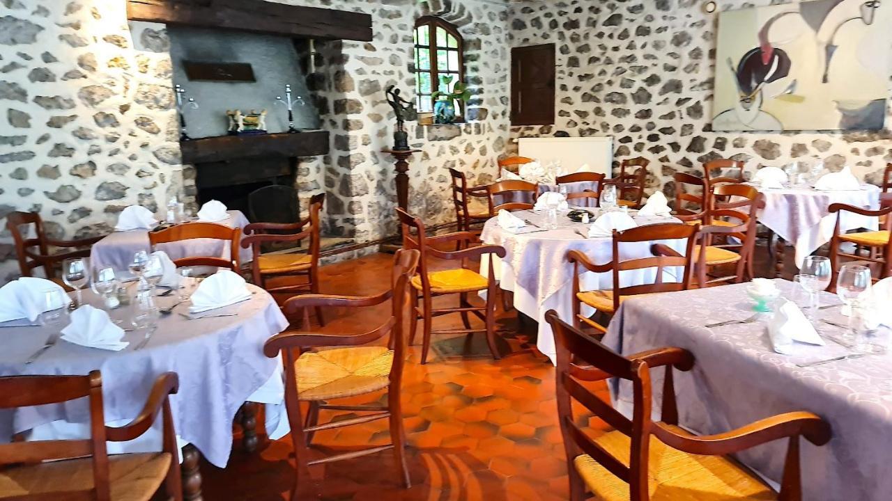 Fasthotel Oloron Hostellerie Du Paon Blanc Lurbe-Saint-Christau Экстерьер фото